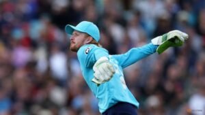 England increase central contracts to record 39