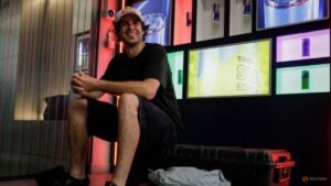 Skateboarding-On the road again: Spain’s Poncelet sets world speed record