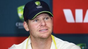 Australia’s Smith says head blow left him anxious in first test concussion scare