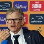 Honeymoon over for Wallabies coach Kiss after another bout of ‘Bledis-woe’