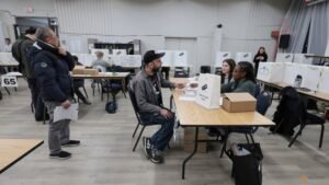 Vote count begins in Alberta secession referedum, testing Canada unity