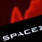 SpaceX seeks access to 80,000 US cell sites for wireless network, Bloomberg News reports