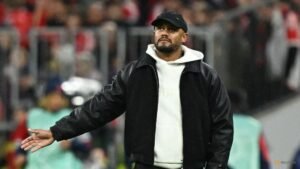 Bayern boss Kompany stable but sidelined for weeks, says club director