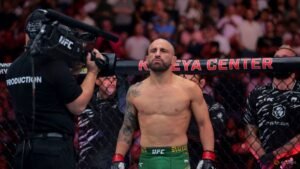 Volkanovski keeps promise with quick win over Evloev at UFC 333