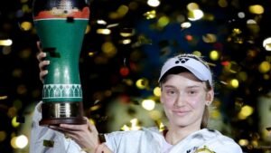 Rybakina brushes aside Fernandez to retain Ningbo crown