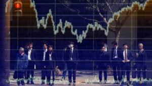 Japan’s Nikkei edges lower as tech sector weighs, energy shares rise