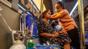 Indonesia sends oxygen bus to aid residents choking on forest fire haze