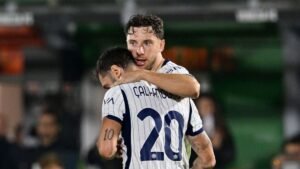 Inter win at Venezia to stay level with Lazio, Milan crash against Bologna