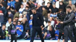 Pressure piles on Man United’s Carrick after 2-0 defeat at Chelsea