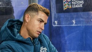As Cristiano Ronaldo railed against a ‘breakdown of trust,’ Lionel Messi exited the stage gracefully