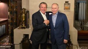 Ex-German Chancellor Schröder attends Putin’s birthday bash