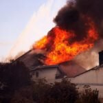 US: Homes burned in California as wildfires rage
