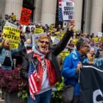 ‘No Kings’ rallies push early voting ahead of US midterm elections