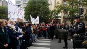 France bans ‘illegitimate’ protests in coming days