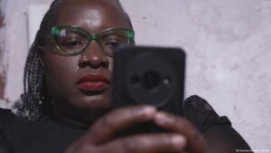 How smartphones have revolutionized gambling in South Africa
