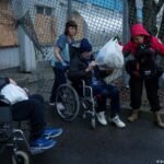 Ukraine: Oleshky residents evacuate war-ravaged city