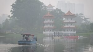 Haze disrupts daily routines, hits businesses in Singapore’s west as PSI reaches very unhealthy level