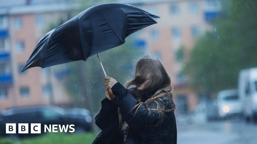 Weather: Irish weather warning ahead of Storm Austen