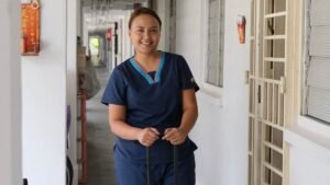 This nurse has cared for more than 100 dying patients – what they taught her about having a ‘happy death’