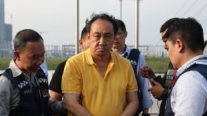 Lawyer Lim Tean returns to court to face fresh charges after alleged abscondment